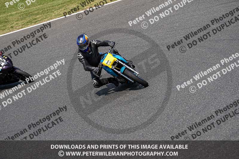 enduro digital images;event digital images;eventdigitalimages;mallory park;mallory park photographs;mallory park trackday;mallory park trackday photographs;no limits trackdays;peter wileman photography;racing digital images;trackday digital images;trackday photos